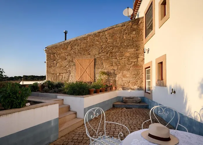 Vila Quinta Dos Carvalhos *